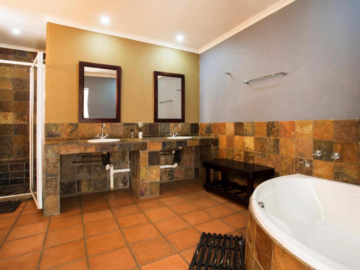Purple Gecko Guesthouse Lydenburg Extérieur photo