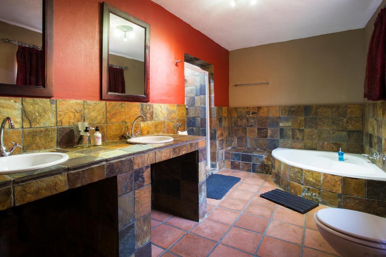 Purple Gecko Guesthouse Lydenburg Extérieur photo
