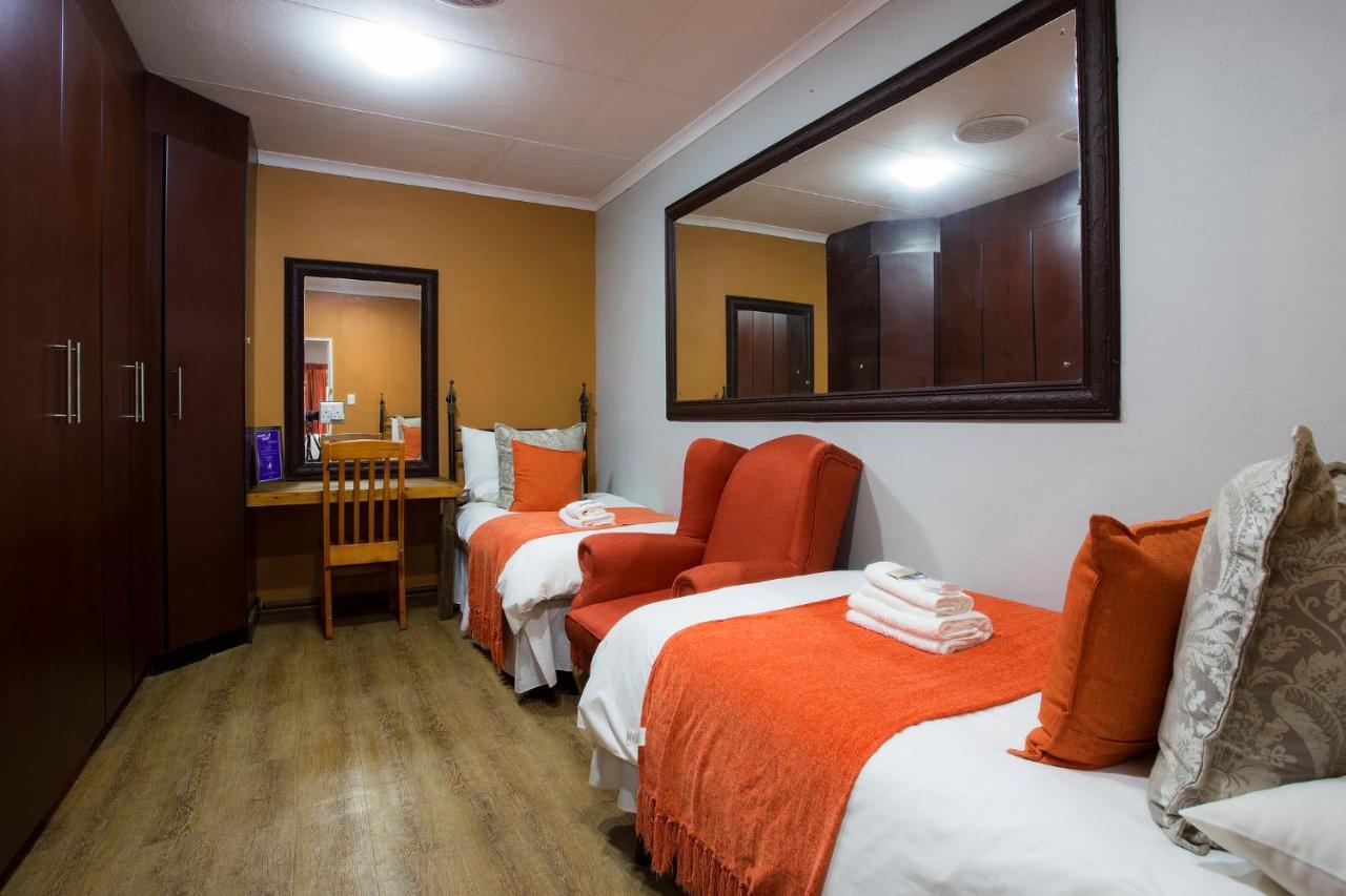 Purple Gecko Guesthouse Lydenburg Extérieur photo