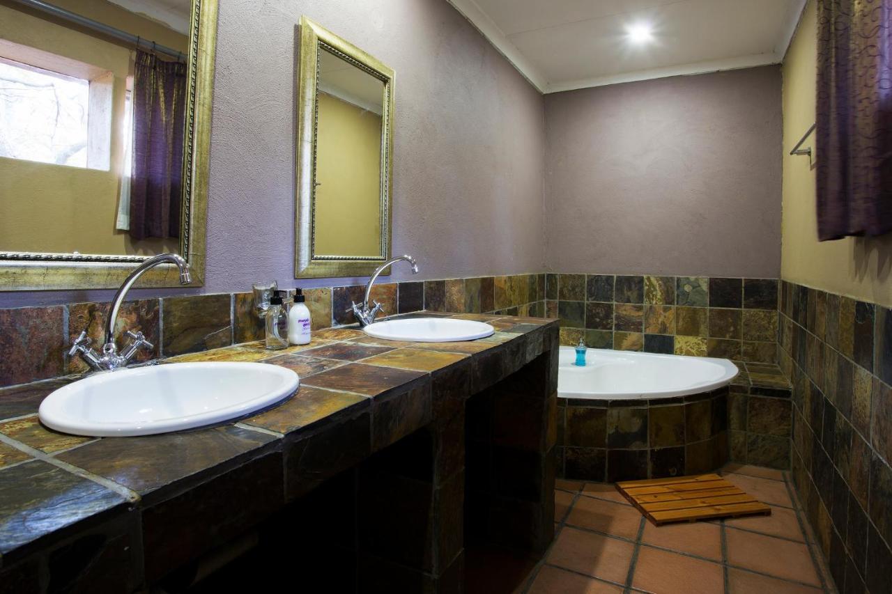 Purple Gecko Guesthouse Lydenburg Extérieur photo